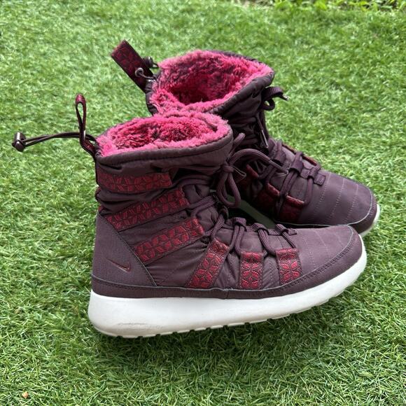 Nike Womens Size 8 US Roshe Run Hi Sneaker Boot Ankle Boots Maroon 615968-601 - Picture 1 of 9
